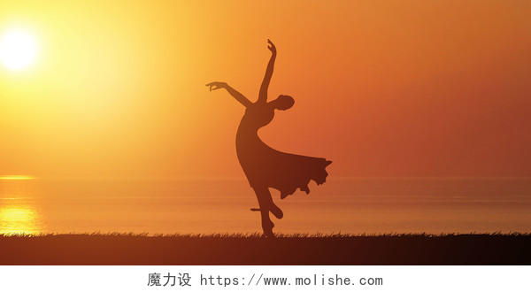 夕阳落日余晖优美女子跳舞芭蕾剪影展板背景图舞蹈背景